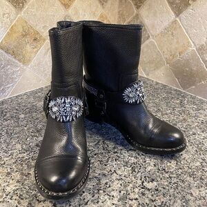 GIANNI BINI BARRET STYLE BLACK pebbled Leather EMBELLISHED BOOTS IN SIZE 7M.